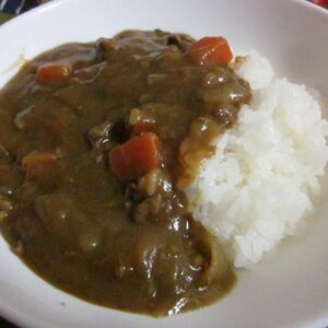 豚こま切れ肉でカレーライス